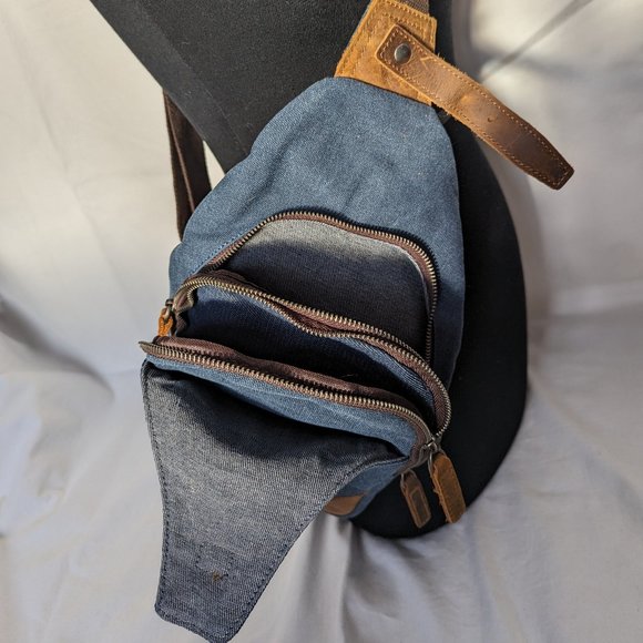 DaVan Sling Shoulder Bag Leather Trim W/ Water Repellent Canvas - Picture 3 of 4